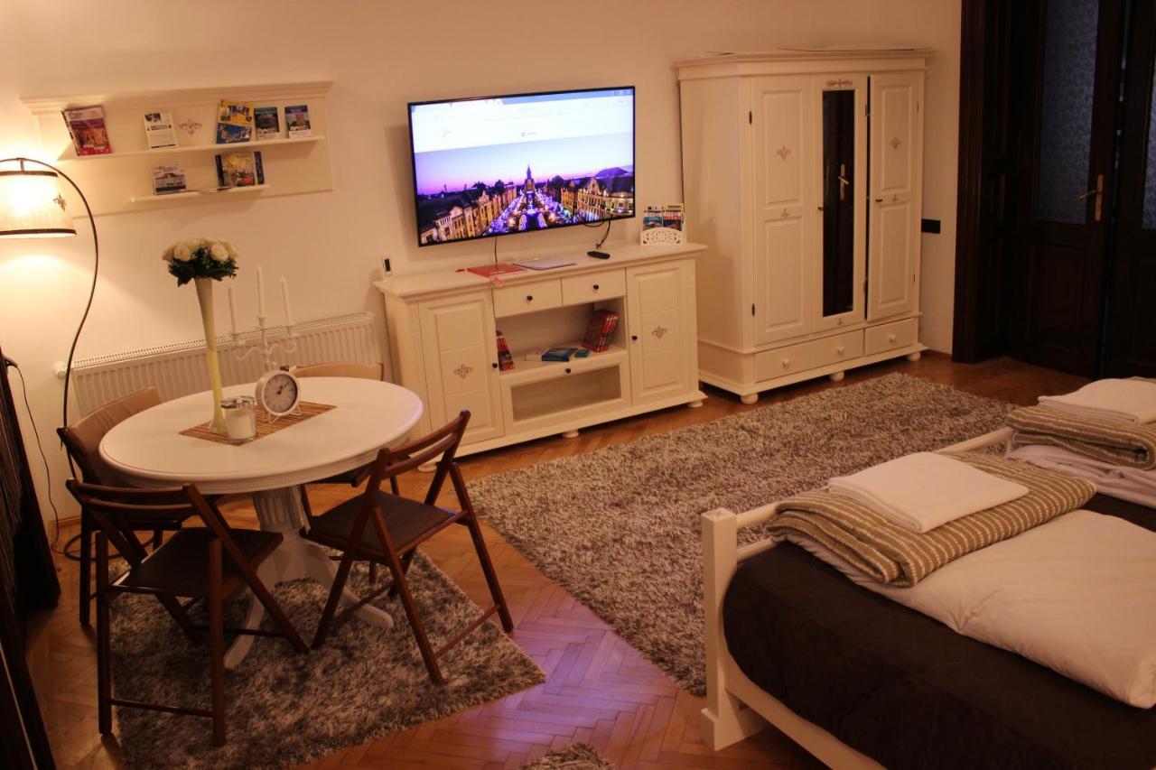 Ella Apartment Timisoara No11 المظهر الخارجي الصورة